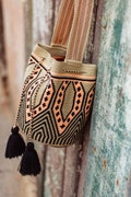 Handmade Crochet Wayuu Bag: Colombian Crossbody Bucket Bag product logo