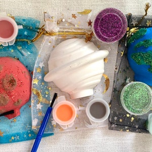 Space Theme Party Bag-Planets Craft Kit-Organza Bag-Paint Set-Unique Party Favour/Fillers-Craft Party Idea-Children’s Activity Set