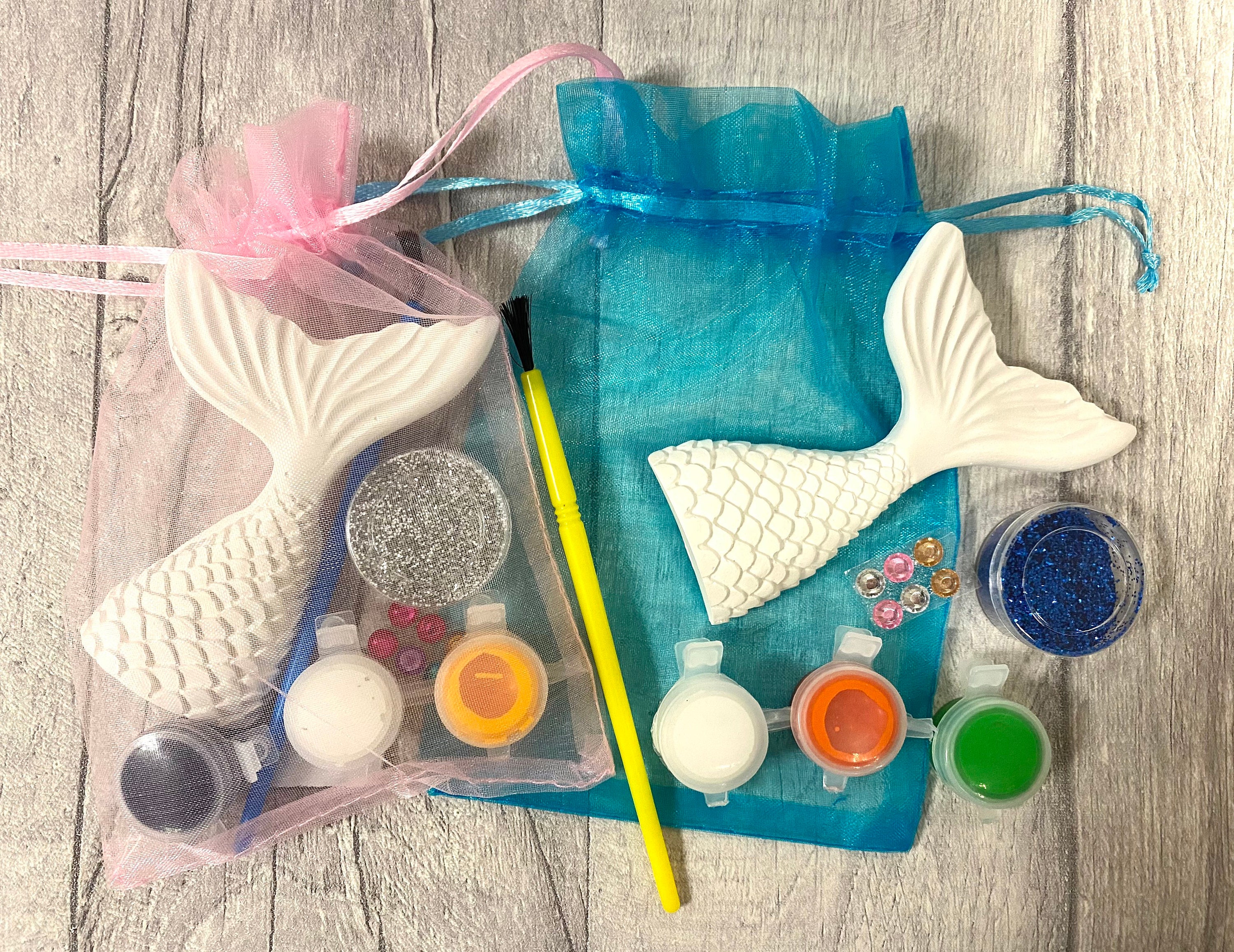  Craft-tastic – I Love Mermaids Kit – Craft Kit Includes 6  Mermaid-Themed Projects : Toys & Games