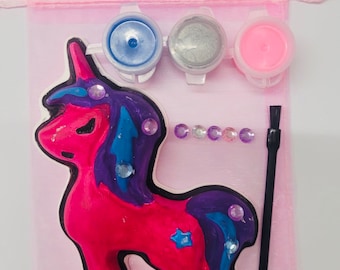 Unicorn Craft Kit- Unicorn Party Bag-Craft Kit-Paint Set-Party Bag Favour/Fillers -Craft Party Idea-Children's Activity Set-Boys Party Bag