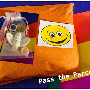 Pass the Parcel-Kid Party Prize-Party Bags Craft Kit-Party Games-Ready Made Pass the Parcel-Nature-Superhero-Donut-Dinosaur-Different Themes