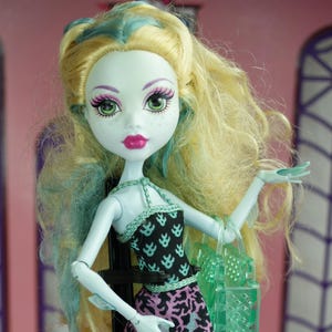 Monster High Ghoul&#39;s Night Out Lagoona Blue doll in Basic Fashion dress Mattel 2013 #3