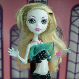 Monster High Skull Shores Lagoona Blue doll Mattel 2012 #2