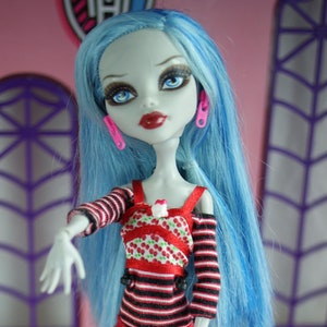 Monster High Signature Series First 1 Wave Ghoulia Yelps doll Mattel 2010 #19