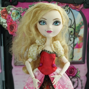 Ever After High Core Royals and Rebels Wave 1 First Chapter Apple White doll Mattel 2013 #3