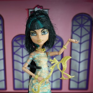 Monster High Ghouls Rule Cleo de Nile doll 2012 #3