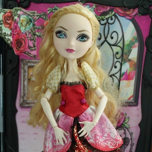 Ever After High Core Royals and Rebels Wave 1 First Chapter Apple White doll Mattel 2013 #5