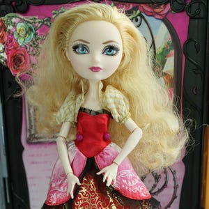 Ever After High Core Royals and Rebels Wave 1 First Chapter Apple White doll Mattel 2013 #6