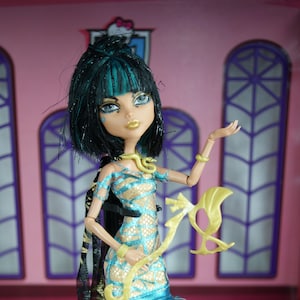 Monster High Ghouls Rule Cleo de Nile doll 2012 #4
