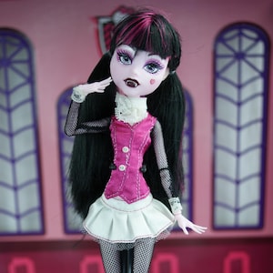 Monster High Draculaura first wave 1 Basic Original doll Mattel 2009/ 2012 #15