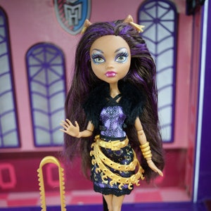 Clawdeen wolf scaris doll store