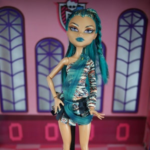 Poupée Monster High Wave 3 Basic Nefera de Nile 2012 #31