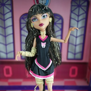 Monster High Fearleading Cleo de Nile doll 2011 #6