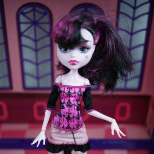 Draculaura scaris shop