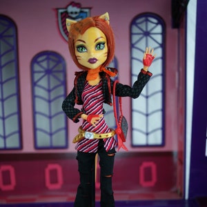 Monster High Toralei Stripe Basic first wave doll and Sweet Fang Mattel 2011 #4