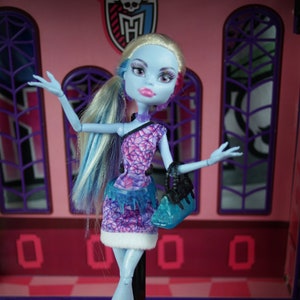 Monster High Abbey Bominable Scaris: City of Frights doll 2012 #16