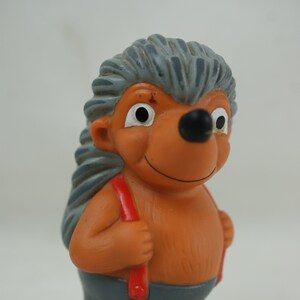 Igel John D Quietsche Spielzeug Puppe Figur deutschen Igel 9cm