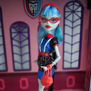 Monster High Ghoul&#39;s Night Out 4-pack Ghoulia Yelps doll  Mattel 2013 #2