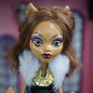 Monster High Ghoul's Alive! Clawdeen Wolf doll Mattel 2012 #7