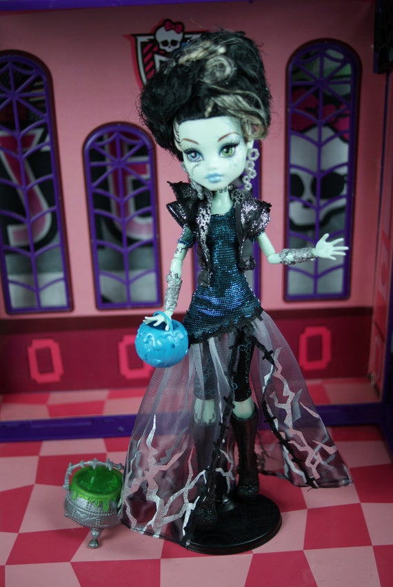 Monster High Original Favorites Frankie Stein Doll 2012 Mattel