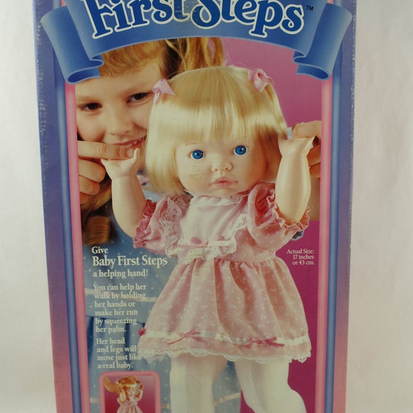 Baby First Steps Puppe Irwin Les premiers pas du bébé MIB boxed 80er