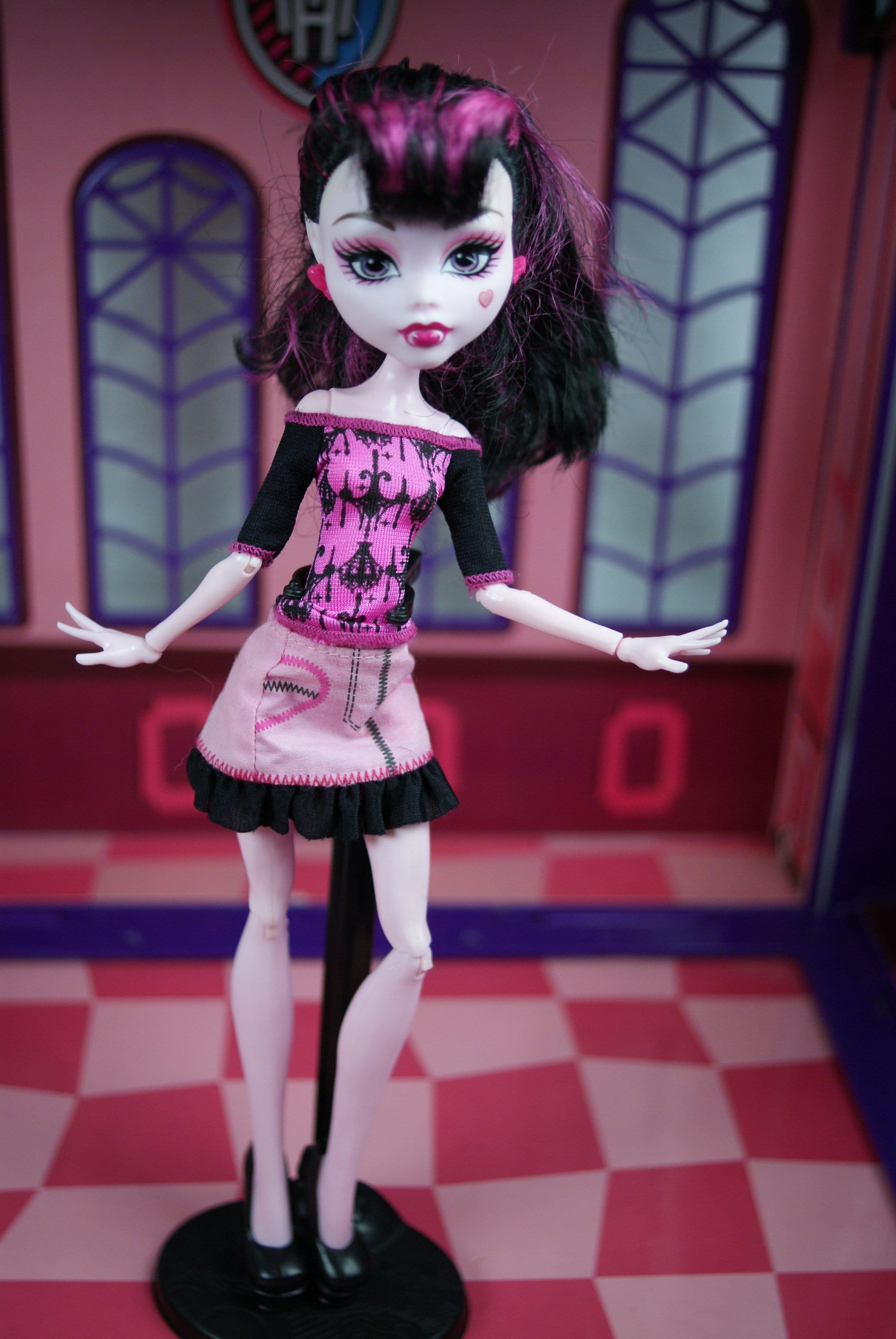 Mu eca Monster High Draculaura Scaris City of Frights Mattel 2012
