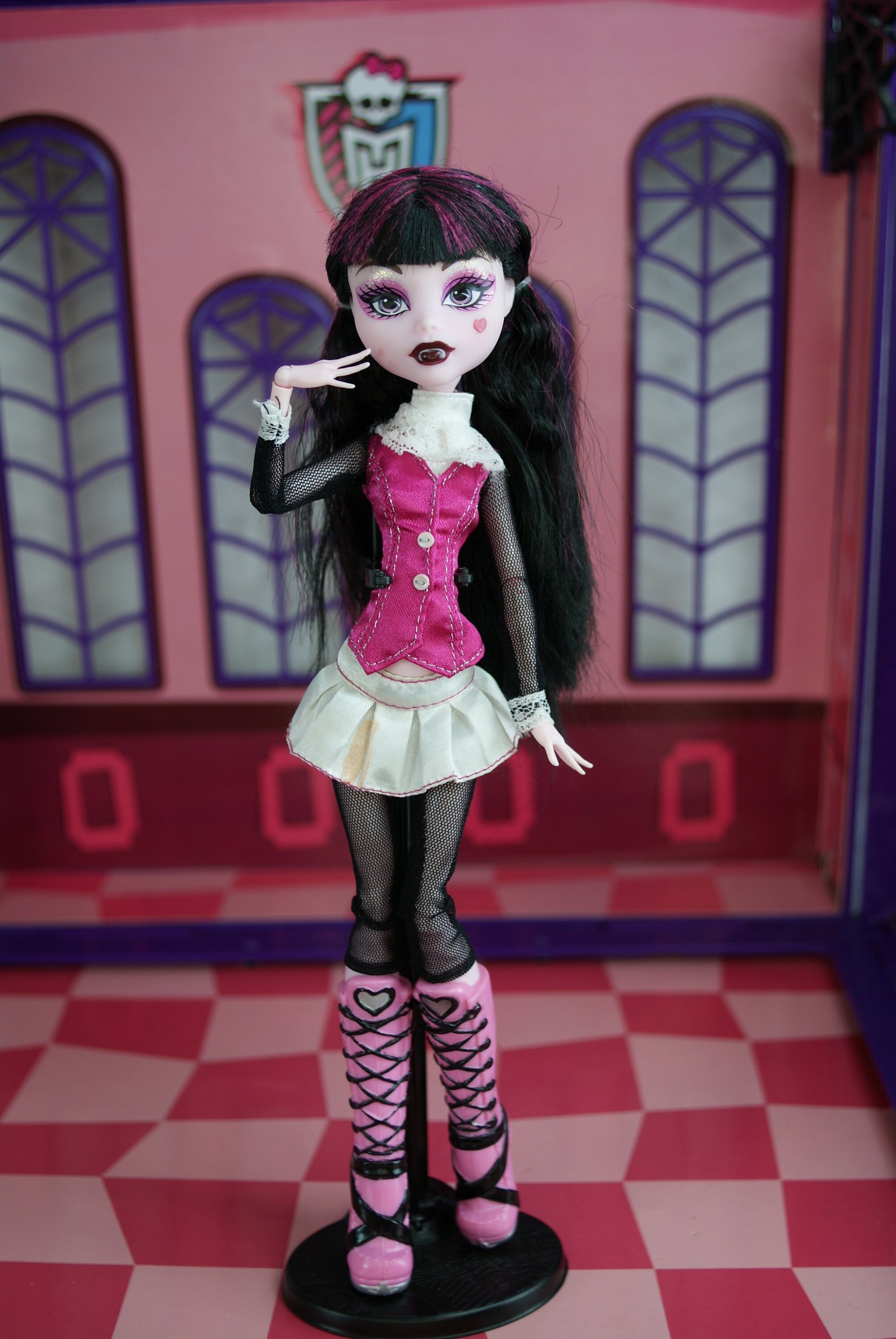 Monster High First Wave - Operetta Signature Doll.