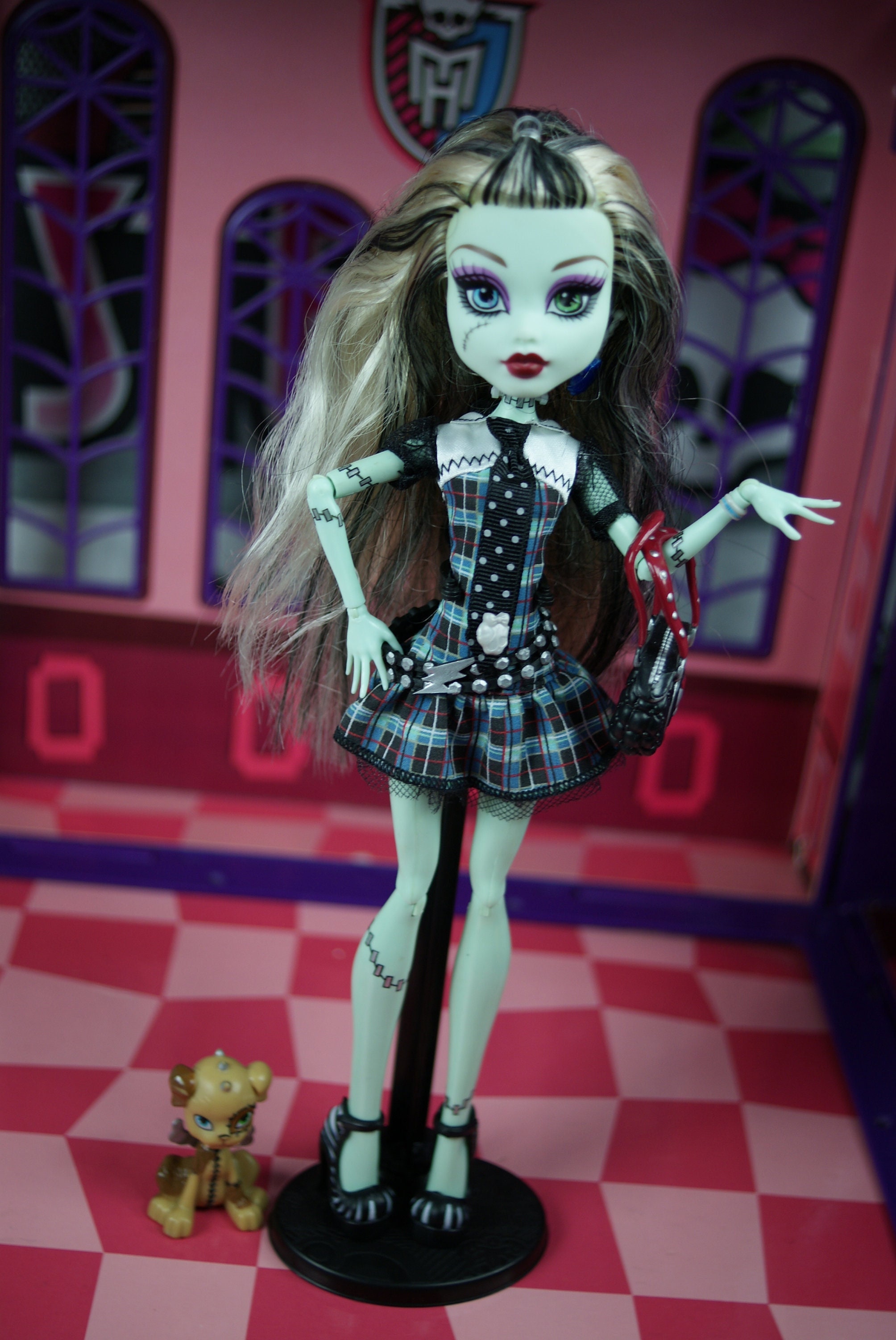 Monster high basic doll frankie hotsell