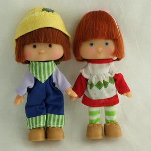 Réédition des poupées Charlotte aux fraises et myrtilles clafoutis aux fraises et myrtilles Kanai Kids Kenner années 80