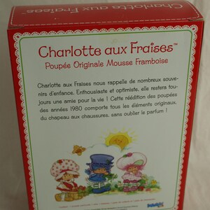 poupée charlotte aux fraises BANDAI Doll Strawberry shortcake