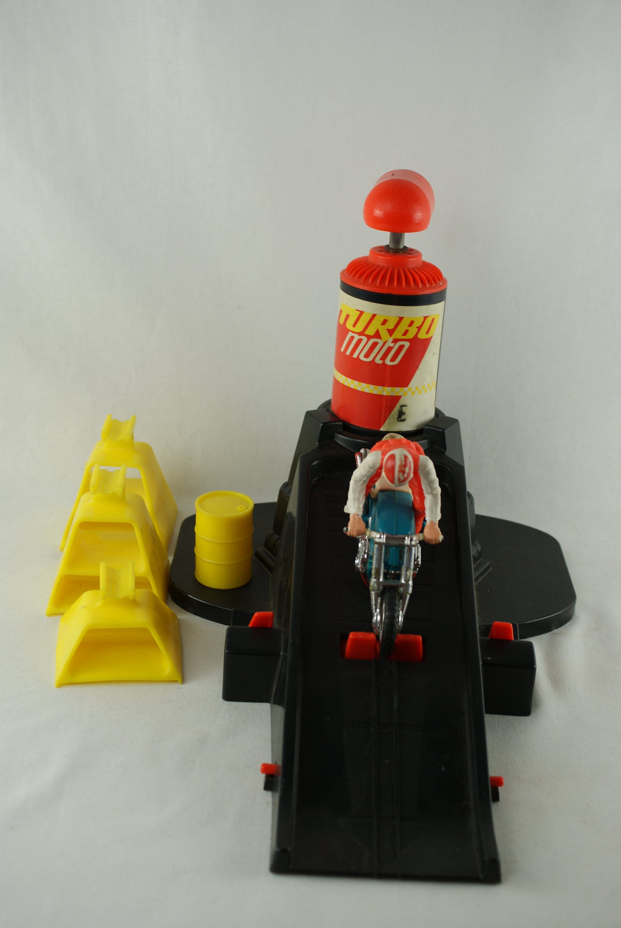 Clipper Turbo Moto Kenner Motorcycle and Ramp 70s Canada