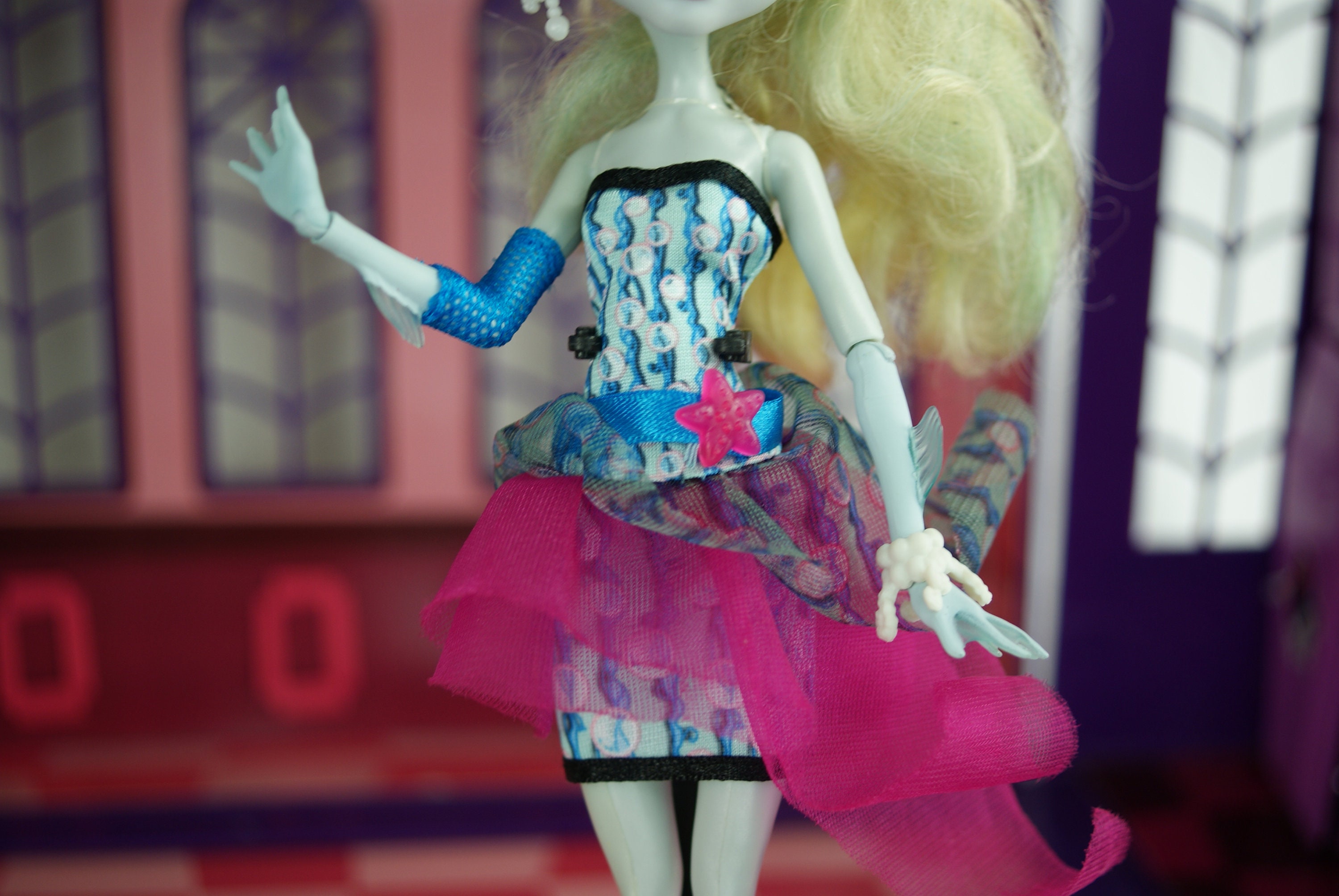 Monster High Dot Dead Gorgeous Lagoona Blue Doll