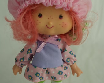 Strawberry Shortcake Charlotte aux Fraises Tarta de Fresa doll #26 Raspberry Tart alternate outfit