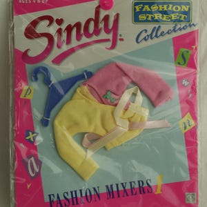 Sindy Fashion Street Collection Fashion Mixers gele en roze top Hasbro MOC-kaart 1988