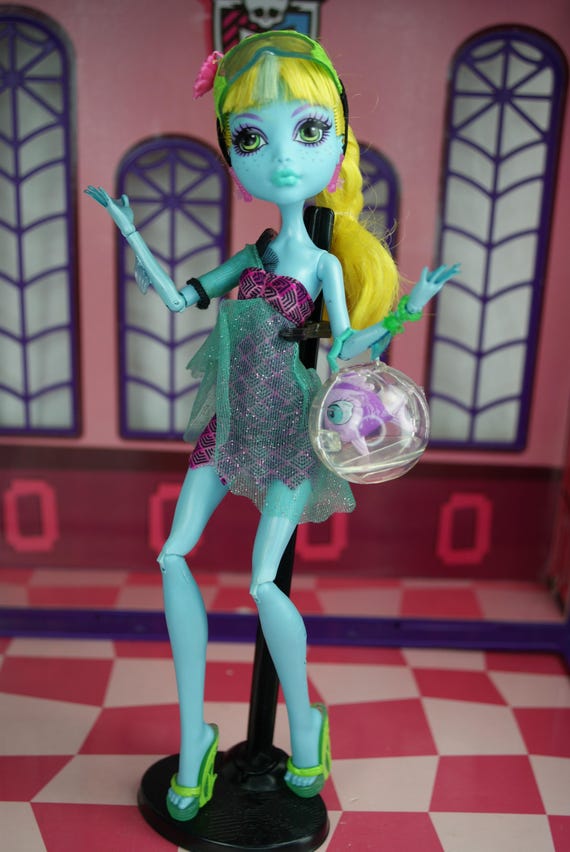 Muñeca Monster High Haunt the Casbah 13 Wishes Lagoona Blue Mattel