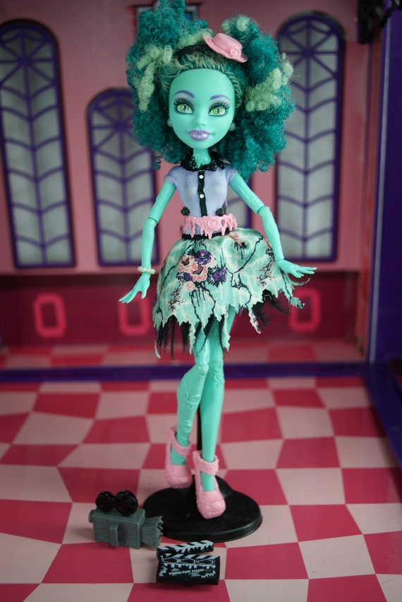 Monster High Honey Swamp Frights, Camera, Action Hauntlywood Doll Mattel  2013 11 -  Canada