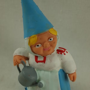 David the Gnome Rien Poortvliet David de Kabouter pvc figure Lisa watering can blue female 80s 1