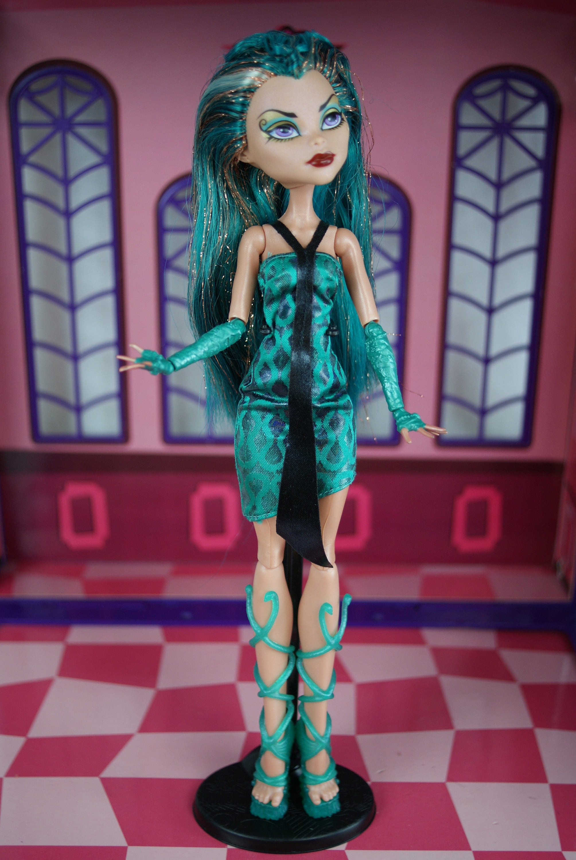 Monster High Boo York Boo York City Schemes Nefera De Nile Doll