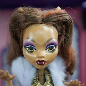 Monster High Ghoul's Alive! Clawdeen Wolf doll Mattel 2012 #11
