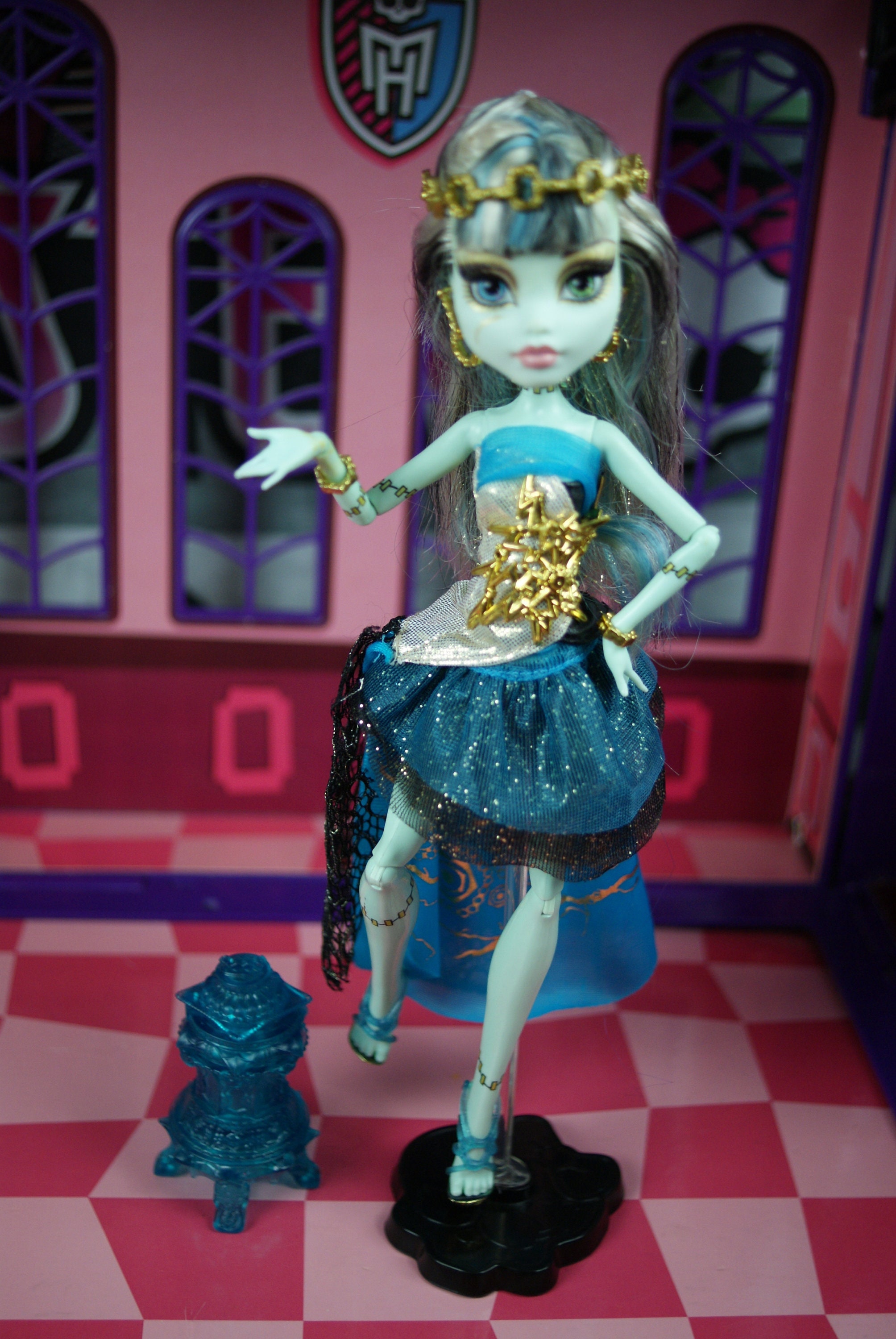 Monster High Original Favorites Frankie Stein Doll 2012 Mattel