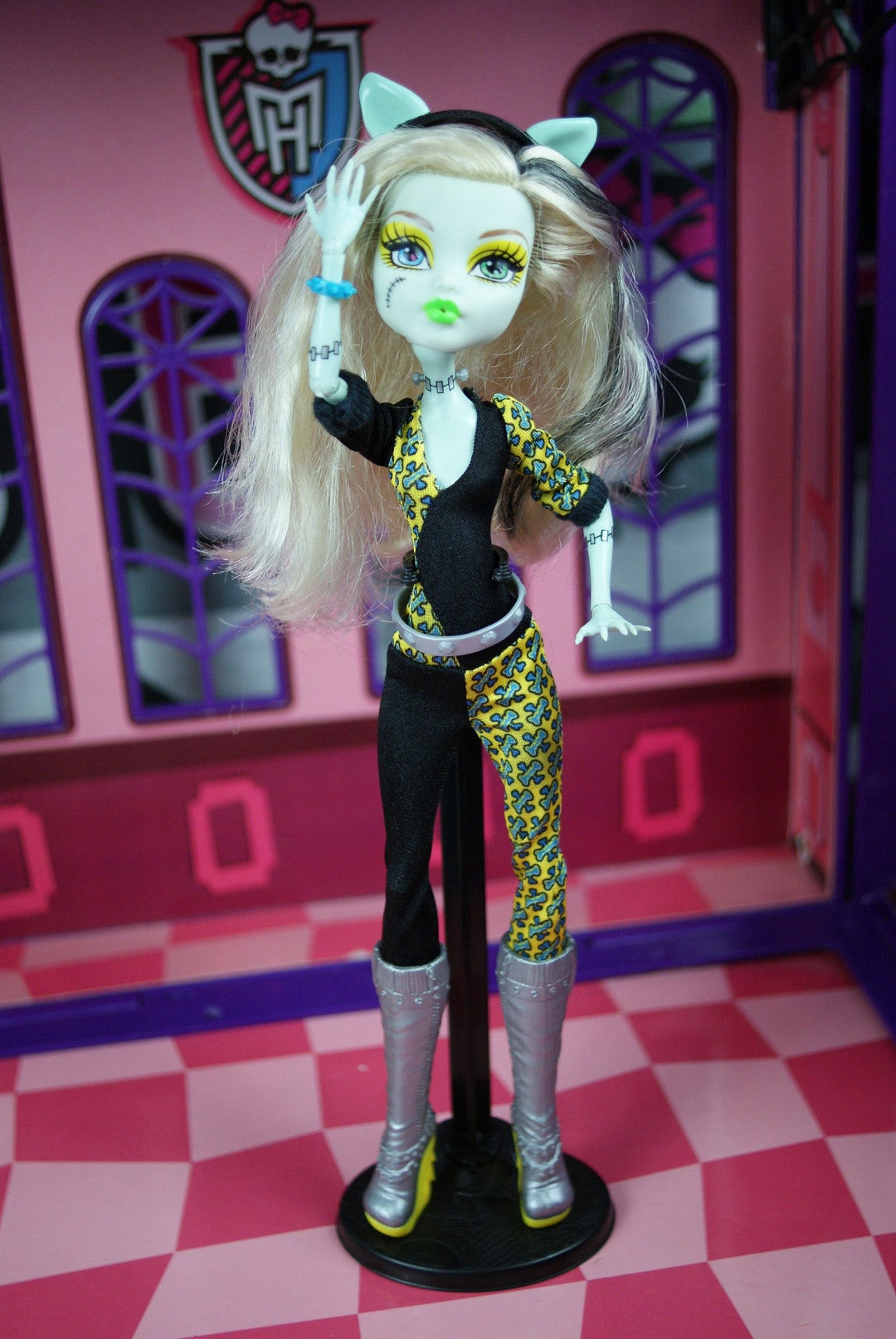 Boneca Monster High Frankie Stein (coleção Passeio No Shopping