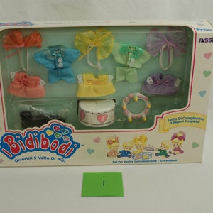 Quints Party Time outfits for five 5 doll accessories Bidibodi Festa di compleanno 5 eleganti completini Tyco Fassi 90s 1
