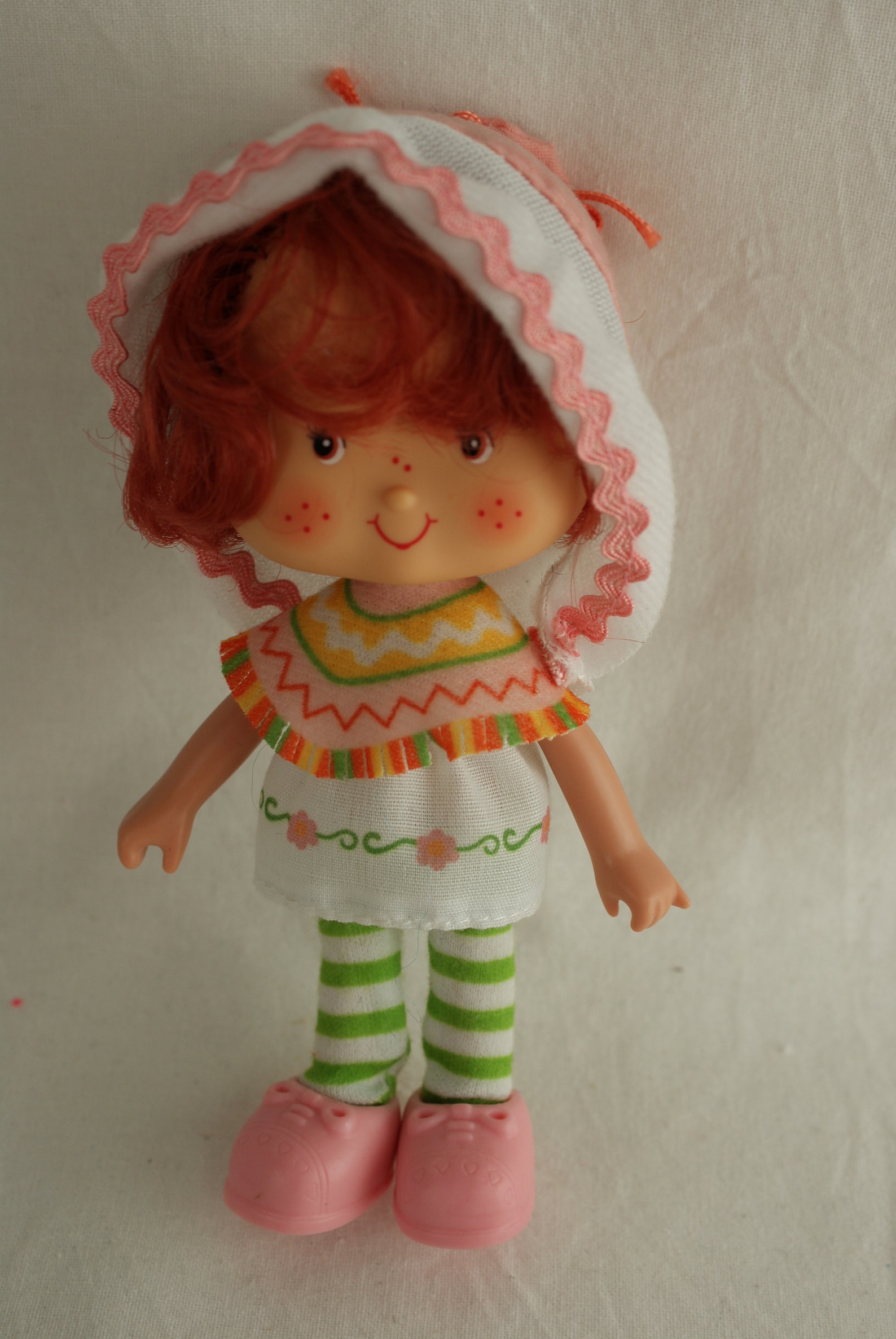 Figurine Strawberry Shortcake Charlotte Aux Fraises 14cm - Café Olé Altaya