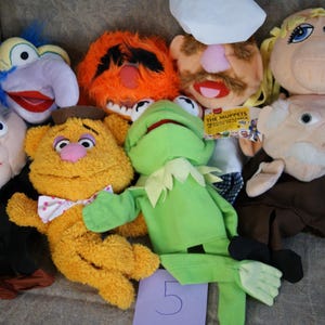 Muppets hand puppets 8 figures plush Jim Henson Disney Kermit Miss Piggy Statler Waldorf Gonzo Swedish Chef Animal Fozzie 2012 #5