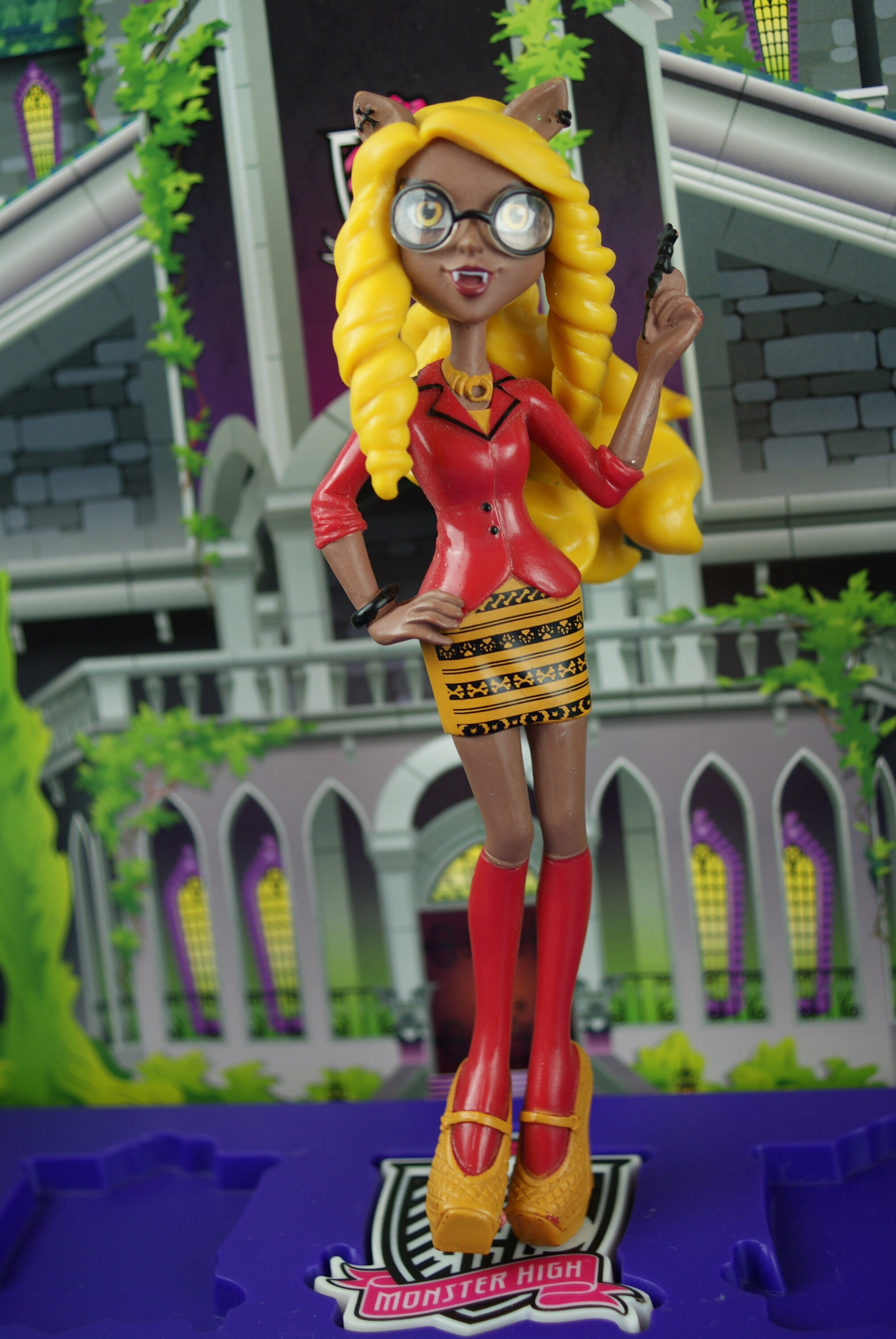 Monster High Collection 28 Clawdia Wolf figure RBA figurine Mattel 2015