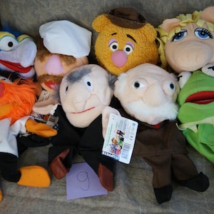 Muppets hand puppets 8 figures plush Jim Henson Disney Kermit Miss Piggy Statler Waldorf Gonzo Swedish Chef Animal Fozzie 2012 #9