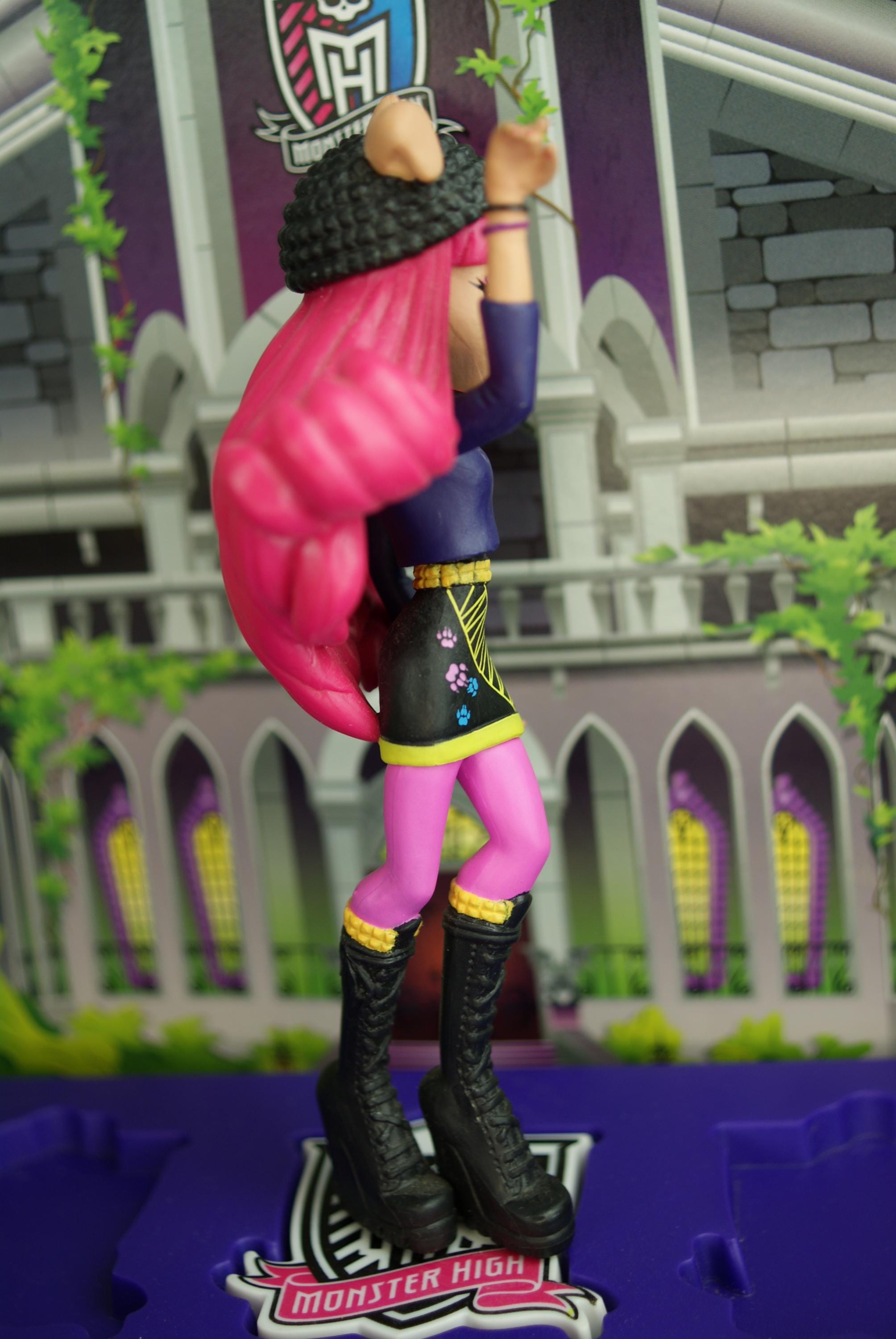 Monster High Collection #23 Howleen Wolf Figure RBA Figurine