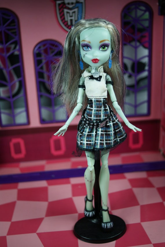 Monster High Original Favorites Frankie Stein Doll 2012 Mattel