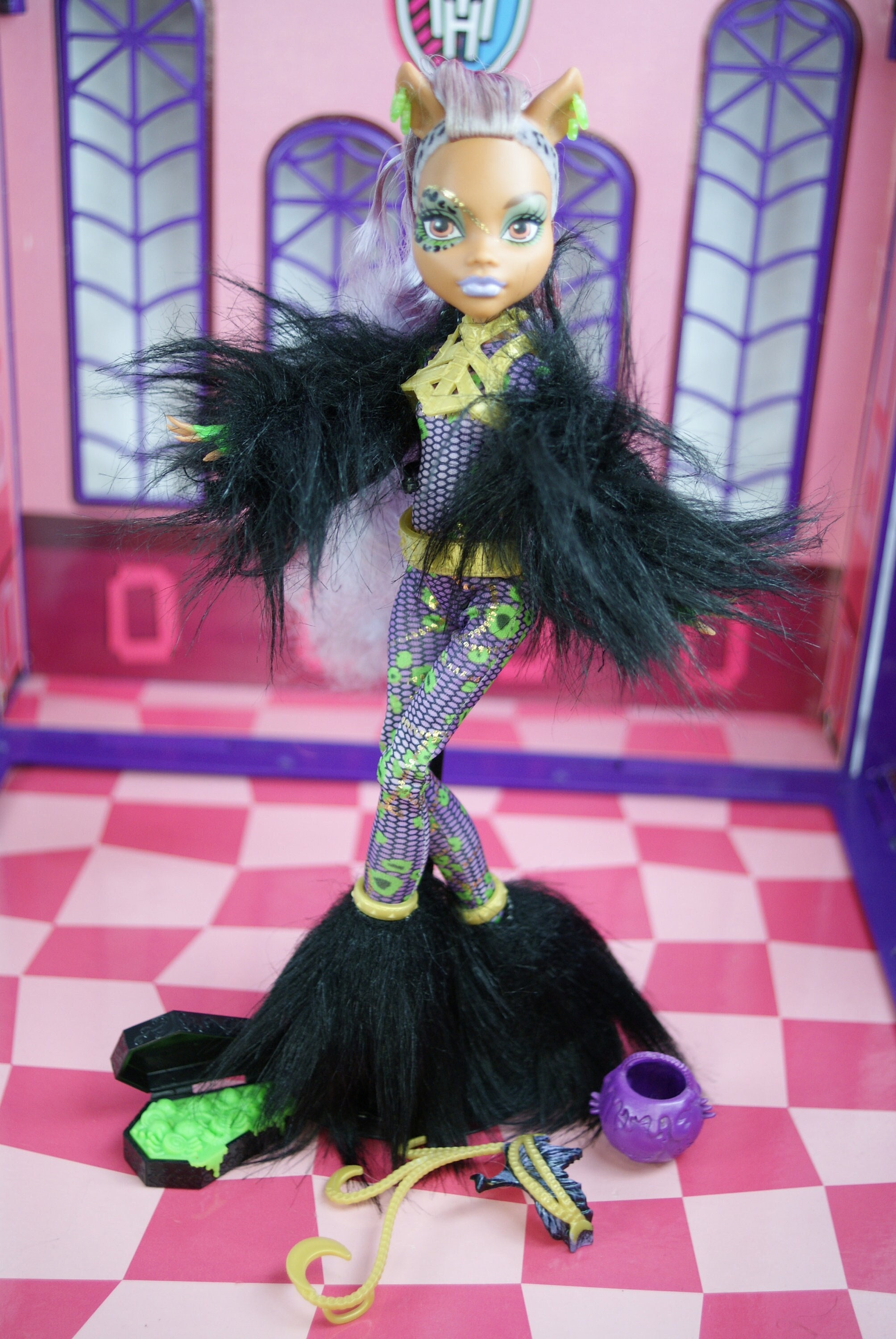 Monster High Ghouls Rule Clawdeen Wolf Doll 