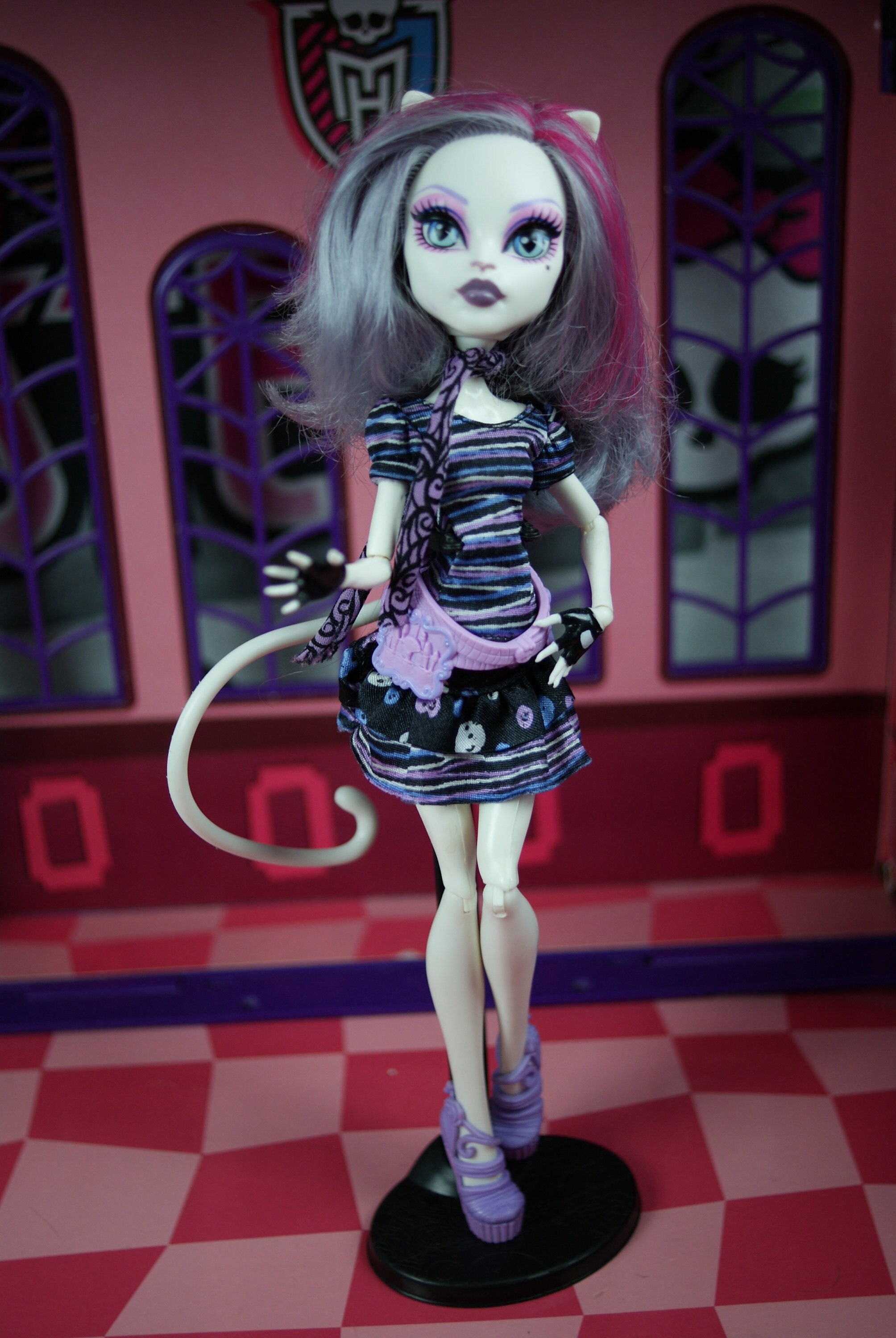 Monster High Catrine Demew Scaris: City of Frights Doll Mattel